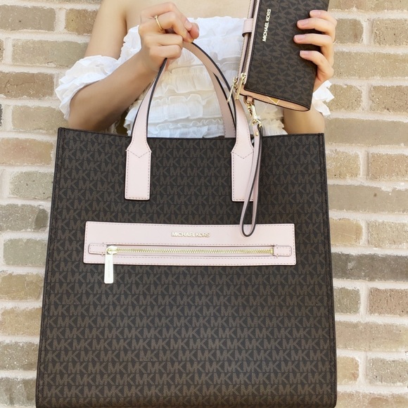 Michael Kors Kenly XL Tote Graphic Logo MK Pink + Double Zip Wristlet - Picture 3 of 10